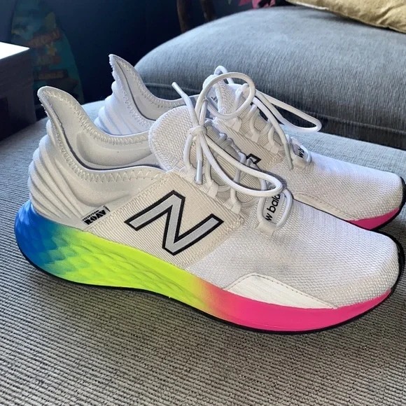 Women’s New balance shoes - Picture 3 of 4